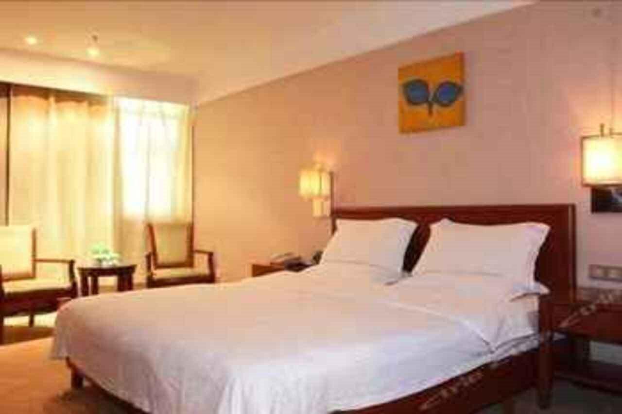 Greentree Inn Dongguan Houjie Business Hotel Экстерьер фото