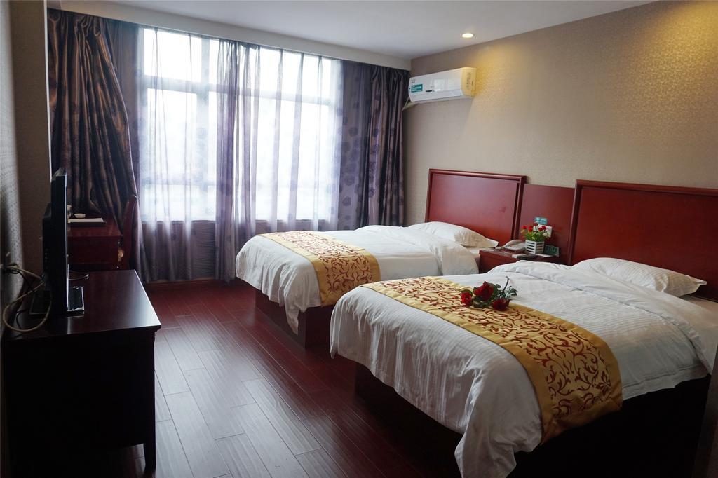 Greentree Inn Dongguan Houjie Business Hotel Экстерьер фото