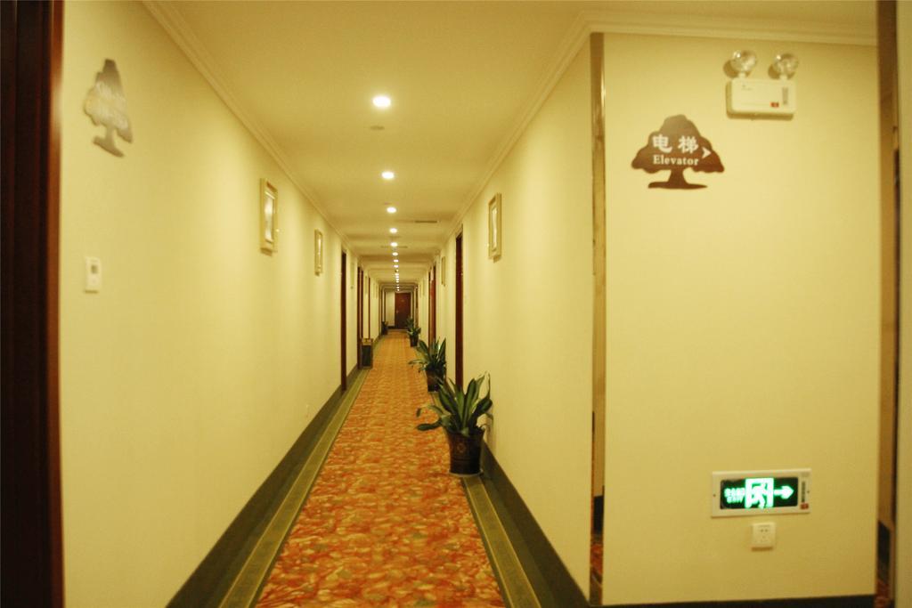 Greentree Inn Dongguan Houjie Business Hotel Экстерьер фото